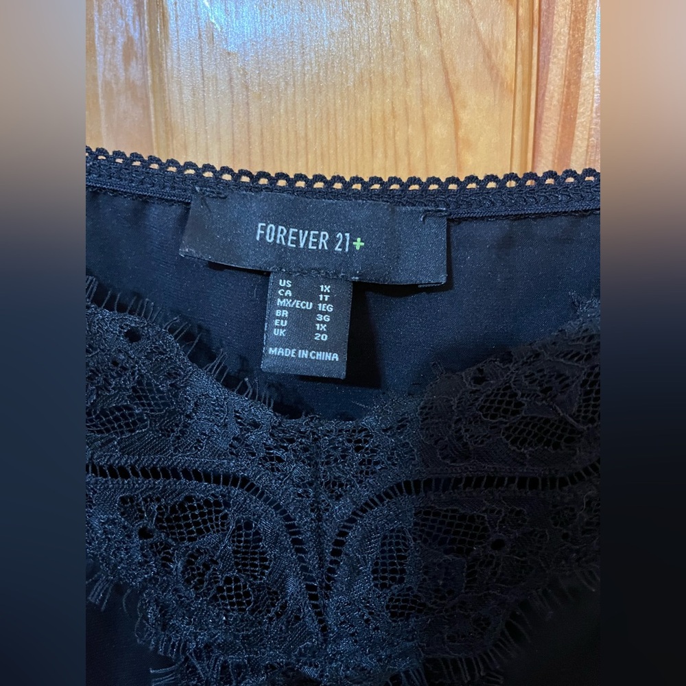 Forever 21+ Lace Black Camisole - Picture 5 of 6